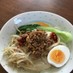 美人さんが食べる・冷やし豆乳担々麺