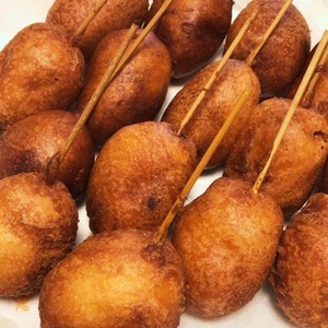 Hmで簡単 ミニサイズのアメリカンドッグ レシピ 作り方 By つっぴーママ クックパッド 簡単おいしいみんなのレシピが353万品