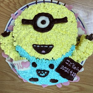ミニオン 誕生日ケーキ レシピ 作り方 By クックzym0zy クックパッド 簡単おいしいみんなのレシピが355万品