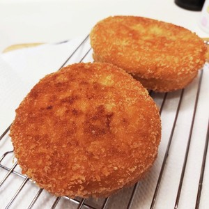 ホットケーキmixでサクふわカレーパン レシピ 作り方 By ゆぅり クックパッド 簡単おいしいみんなのレシピが352万品