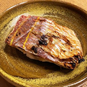 シンプル柔らか いとより 鯛 の塩焼き レシピ 作り方 By Sa10ri工房 クックパッド 簡単おいしいみんなのレシピが354万品
