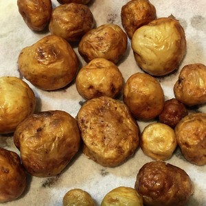 すぐできる小さいじゃがいもの素揚げ煮 レシピ 作り方 By ｔｙｓｓｒ クックパッド 簡単おいしいみんなのレシピが354万品