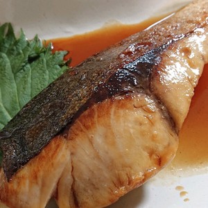 ハマチの照り焼き レシピ 作り方 By 干芋くん クックパッド 簡単おいしいみんなのレシピが353万品