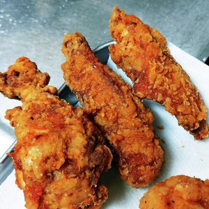 なんちゃってkfc フライドチキン レシピ 作り方 By ｎｙ クックパッド 簡単おいしいみんなのレシピが352万品