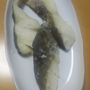 フライパンで焼くだけふっくらタラの塩焼き レシピ 作り方 By Oguraanko クックパッド 簡単おいしいみんなのレシピが360万品