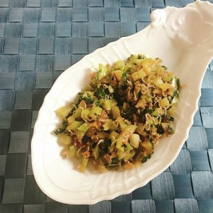 カリフラワーの葉っぱのふりかけ レシピ 作り方 By Pitachan1 クックパッド 簡単おいしいみんなのレシピが357万品