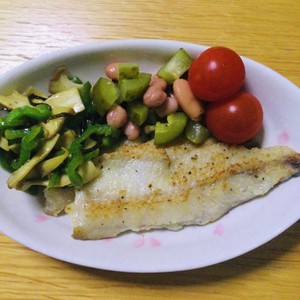 とび魚のムニエル 三枚おろしから レシピ 作り方 By だんどり亭 クックパッド 簡単おいしいみんなのレシピが361万品