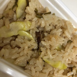 我が家のたけのこご飯 笹竹 細竹 レシピ 作り方 By そらおくん クックパッド 簡単おいしいみんなのレシピが357万品