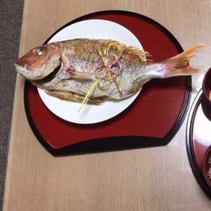 お食い初め 鯛の塩焼き レシピ 作り方 By クックu28hbe クックパッド 簡単おいしいみんなのレシピが354万品