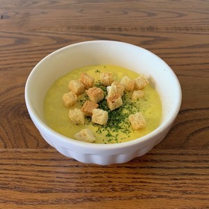 新鮮とうもろこしで コーンポタージュ レシピ 作り方 By Ayako クックパッド 簡単おいしいみんなのレシピが354万品