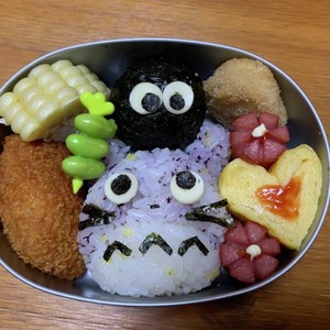 トトロおにぎり キャラ弁 レシピ 作り方 By Mai Mai クックパッド 簡単おいしいみんなのレシピが357万品