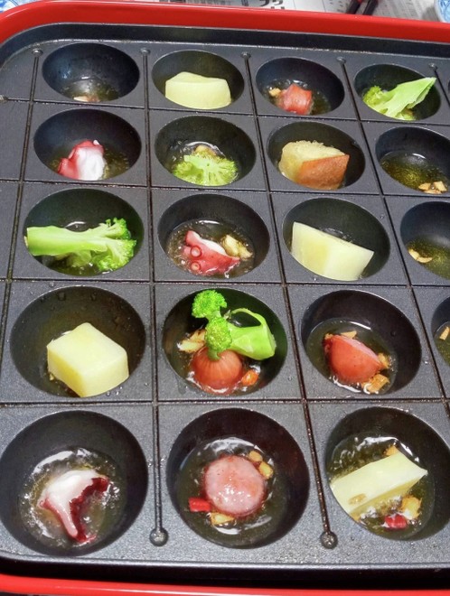 簡単楽しい たこ焼き器でアヒージョ レシピ 作り方 By くまのぷー クックパッド 簡単おいしいみんなのレシピが376万品