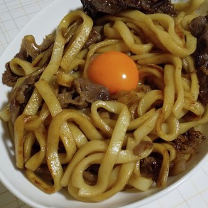 簡単 ヘルシー すき焼き風焼きうどん レシピ 作り方 By トイロ クックパッド 簡単おいしいみんなのレシピが373万品