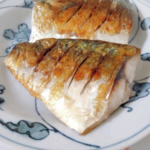 フライパンだけで出来る さばの塩焼き レシピ 作り方 By Crogers クックパッド 簡単おいしいみんなのレシピが356万品