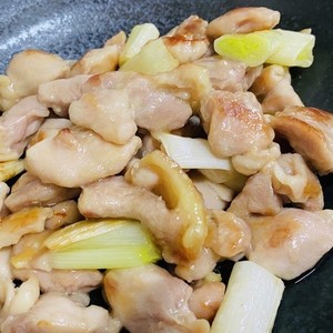 鶏もも肉がぷりぷり 串なし 塩焼き鳥 レシピ 作り方 By ほっこり の クックパッド 簡単おいしいみんなのレシピが355万品