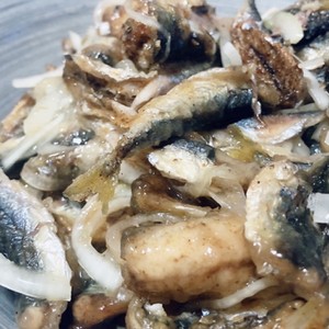 小鯖を釣って南蛮漬けに レシピ 作り方 By Mari クックパッド 簡単おいしいみんなのレシピが356万品