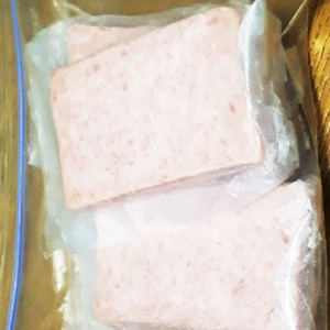 1度に食べきれないスパム缶の保存方法 レシピ 作り方 By ぽぴぽぴ クックパッド 簡単おいしいみんなのレシピが357万品