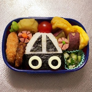 簡単 パトカーのおにぎり キャラ弁 レシピ 作り方 By ゆづキッチン クックパッド 簡単おいしいみんなのレシピが358万品