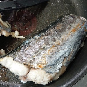 ふっくら焼ける フライパンで鰆の塩焼き レシピ 作り方 By Yanapie クックパッド 簡単おいしいみんなのレシピが356万品