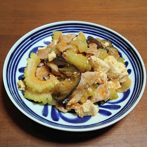 豆板醤でピリ辛 ゴーヤチャンプルー レシピ 作り方 By ちぃたん クックパッド 簡単おいしいみんなのレシピが364万品