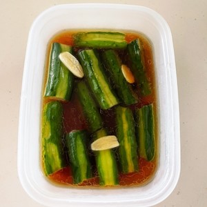 絶品 旨辛にんにくきゅうり レシピ 作り方 By 栄養士のれしぴ クックパッド 簡単おいしいみんなのレシピが361万品