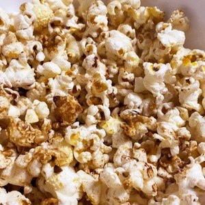 やっぱり美味 ポップコーンバター醤油 レシピ 作り方 By Sweetscoco クックパッド 簡単おいしいみんなのレシピが360万品