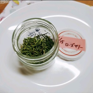 ローズマリーの保存方法 レシピ 作り方 By はーたんのおっかさん クックパッド 簡単おいしいみんなのレシピが357万品