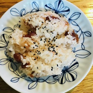炊飯器で簡単 早い 北海道の甘納豆お赤飯 レシピ 作り方 By そいらて クックパッド 簡単おいしいみんなのレシピが358万品