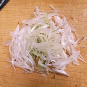 我が家の白髪ねぎの切り方 レシピ 作り方 By 宮ちゃん麺 クックパッド 簡単おいしいみんなのレシピが370万品