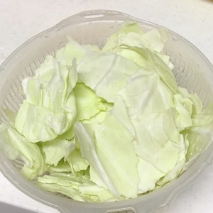 キャベツのざく切り 芯取り ஐ レシピ 作り方 By 虹色 ちゅーりっぷ クックパッド 簡単おいしいみんなのレシピが361万品