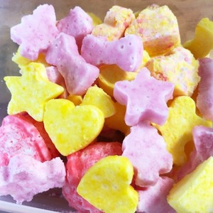 夏休みに カラフル手作りラムネ レシピ 作り方 By Jyaico クックパッド 簡単おいしいみんなのレシピが359万品