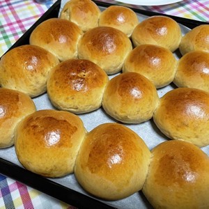 コーヒーミルク丸パン Hb使用 レシピ 作り方 By Kohahiyo クックパッド 簡単おいしいみんなのレシピが366万品