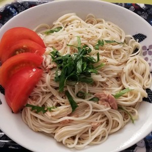 暑 い日におすすめ さっぱりツナしそ素麺 レシピ 作り方 By ナオパーク クックパッド 簡単おいしいみんなのレシピが366万品
