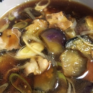 ごま油が香る 茄子と豚肉の素麺つけ汁 レシピ 作り方 By Juyai クックパッド 簡単おいしいみんなのレシピが360万品