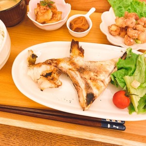 かんぱちカマの塩焼き レシピ 作り方 By チョコ メル クックパッド 簡単おいしいみんなのレシピが361万品