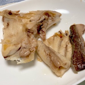 ぶりかまの塩焼き酒蒸し レシピ 作り方 By 熊八 クックパッド 簡単おいしいみんなのレシピが361万品
