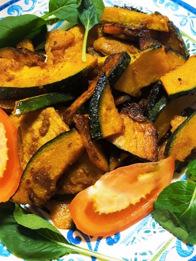 スパイシーなビーガンポテトカレーのレシピ