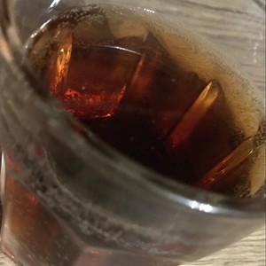白ワインのコーラ割 レシピ 作り方 By よしかあ クックパッド 簡単おいしいみんなのレシピが360万品