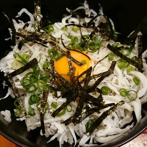 シラウオの釜揚げ丼 レシピ 作り方 By 霞ケ浦北浦水産事務所 クックパッド 簡単おいしいみんなのレシピが361万品