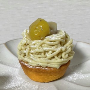 栗甘露煮 De モンブラン クリーム レシピ 作り方 By Piko Rin クックパッド 簡単おいしいみんなのレシピが360万品