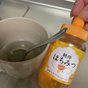 ホットはちみつ白湯 喉の痛みや咳に レシピ 作り方 By Kairu08 クックパッド 簡単おいしいみんなのレシピが364万品