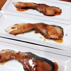 冷凍してストック ぶりの照り焼き レシピ 作り方 By もこもこまぁ クックパッド 簡単おいしいみんなのレシピが361万品