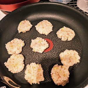 離乳食後期 ひじきごはんの手づかみおやき レシピ 作り方 By Asamicook クックパッド 簡単おいしいみんなのレシピが361万品