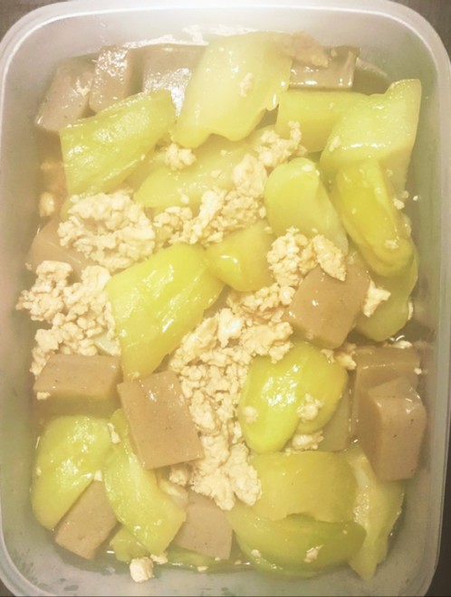 隼人瓜 ハヤトウリ と挽肉の煮物 レシピ 作り方 By Julyan クックパッド 簡単おいしいみんなのレシピが376万品