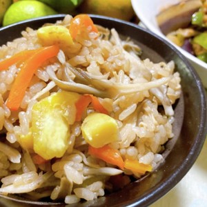 秋の味覚 栗と舞茸の炊き込みご飯 レシピ 作り方 By ｄｒｅａｍｈｏｕｓｅ クックパッド 簡単おいしいみんなのレシピが366万品