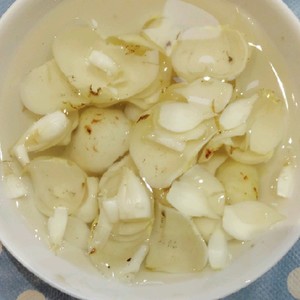 基本のゆり根下処理 工程写真有 簡単 レシピ 作り方 By ワタリ クックパッド 簡単おいしいみんなのレシピが365万品