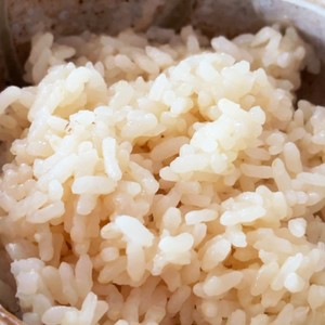 古米が美味しくなる炊き方 レシピ 作り方 By T0moco クックパッド 簡単おいしいみんなのレシピが364万品