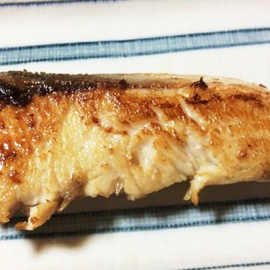 簡単フライパンdeブリの塩焼き レシピ 作り方 By Biwanamazu クックパッド 簡単おいしいみんなのレシピが366万品