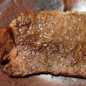 簡単 柔らかいジューシーステーキの焼き方 レシピ 作り方 By ももたくママ クックパッド 簡単おいしいみんなのレシピが364万品