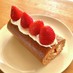 苺の生ロールケーキ